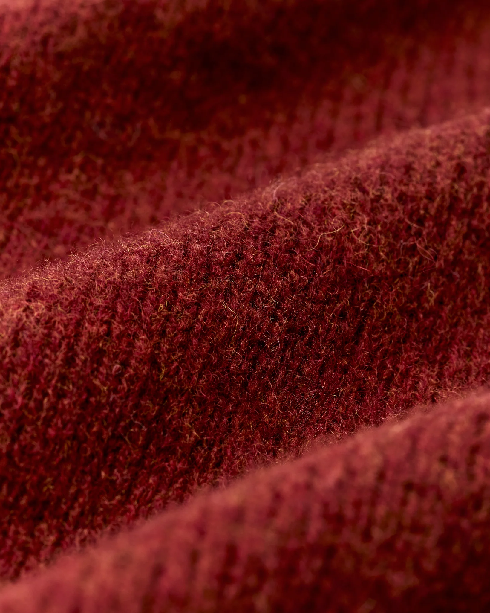Shetland 5-gauge Wool Sweater